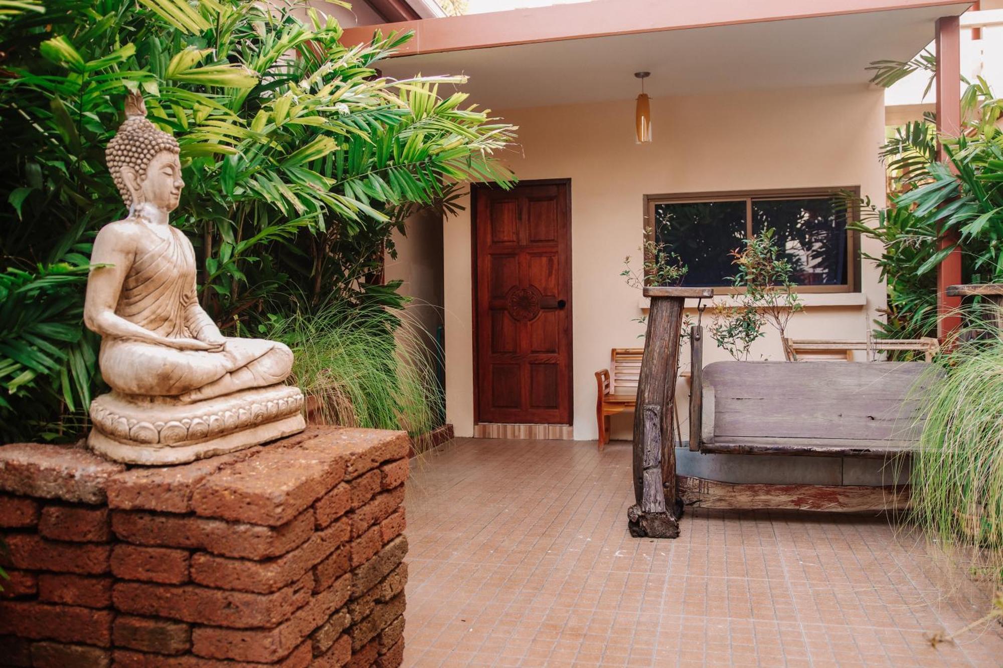 Namphung Phuket Boutique Resort Rawai Exterior foto